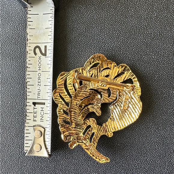 Gold plated pin - Picture 2 of 3